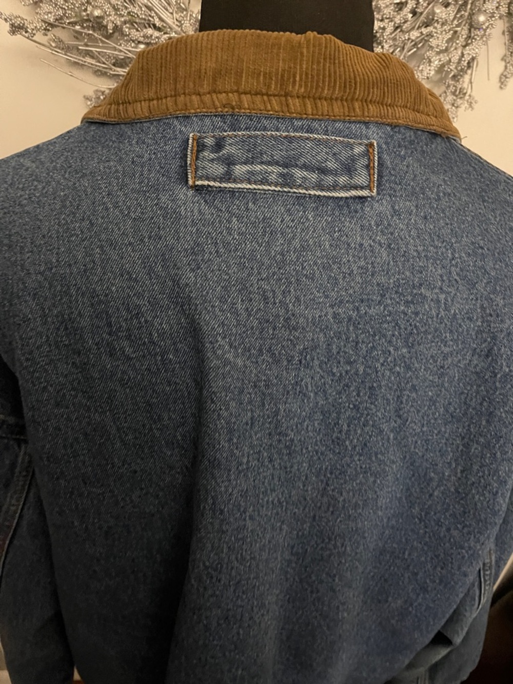 Wrangler Blue Denim Jacket with Brown Corduroy Collar - Picture 5 of 6
